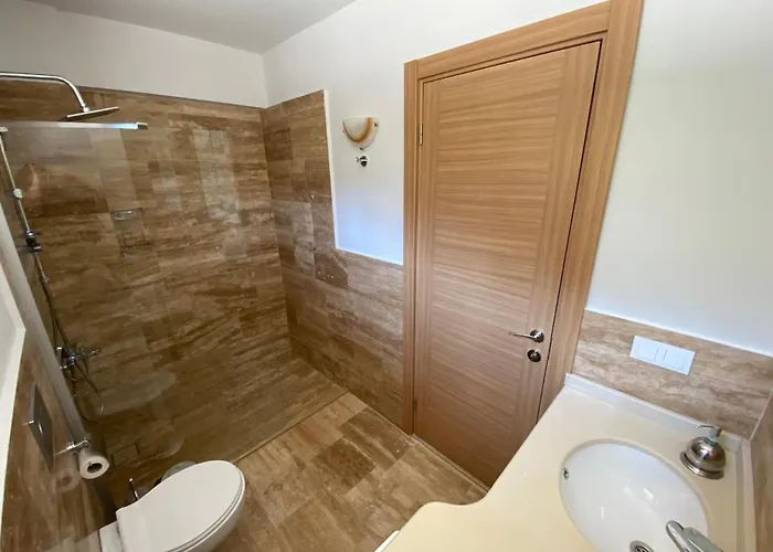 Merry - 3br Ensuite - 50m To River Villa *