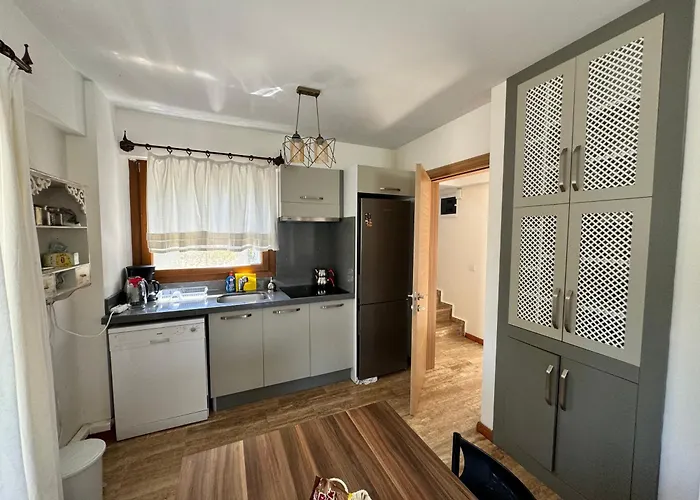 Villa Merry - 3br Ensuite - 50m To River