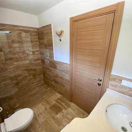 Merry - 3br Private Pool&garden - 50m To River 别墅 *