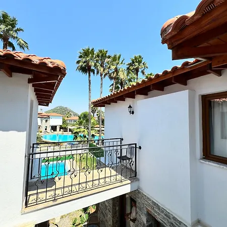 فيلة Merry - Dalyan Stonehouse With Palmtrees, 50m To River أورتاجا